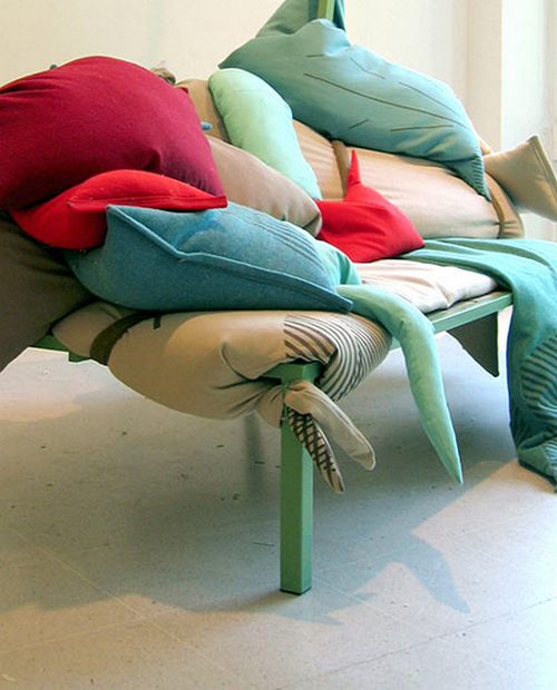 Необычные диваны и кресла (33 фото)