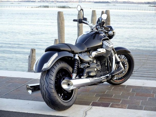 Moto Guzzi California 1400