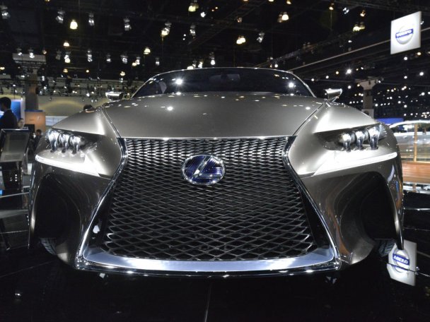 Lexus LF-CC