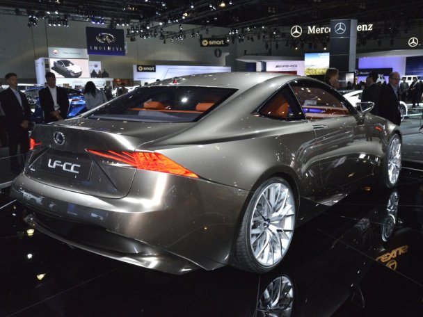 Lexus LF-CC